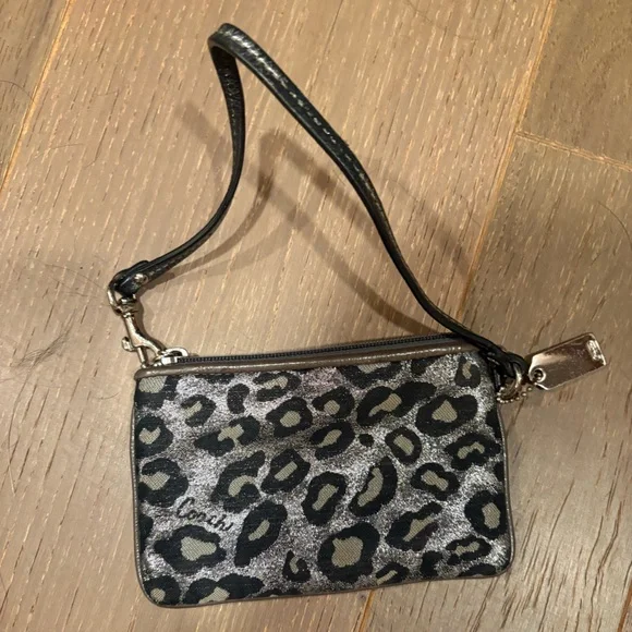 Coach Madison Ocelot Leopard Print Wristlet silver metallic & metal hangtag EUC - Picture 6 of 7